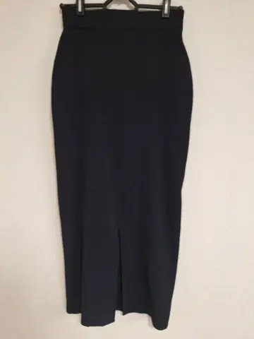 헤레이암 블랙 타이트 스커트 HEREIAM