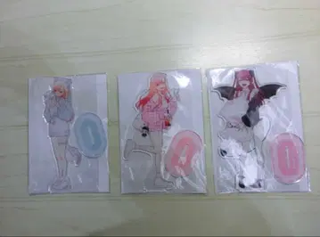 그 비스크 돌은 사랑을 한다 비스크돌 전시 아크릴 스탠드