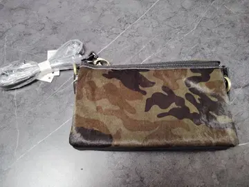 카모 패턴 숄더백 송치