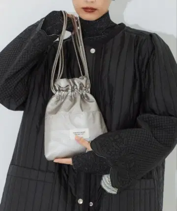 beautiful people 숄더백 실버