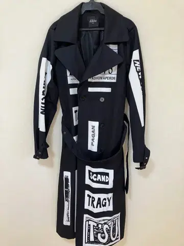 [ Aikha ] 새상품급 블랙 트렌치코트 스포티 레어템