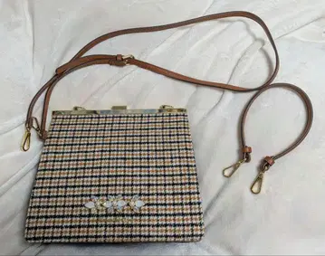 Samantha vega 사만사베가 개구리 입 체크 스퀘어 백