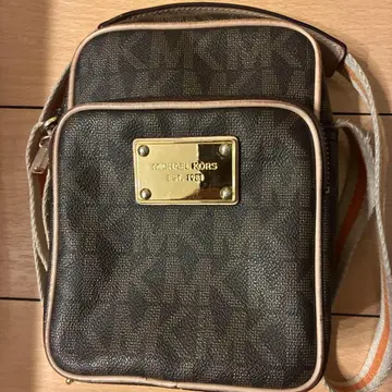 MICHAEL KORS 모노그램 숄더백