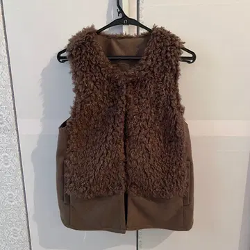 !새상품급! 라비 컴포트 푸들 퍼 베스트!