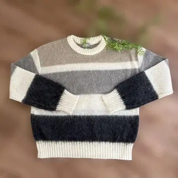 새상품급 MACKINTOSH PHILOSOPHY 스웨터