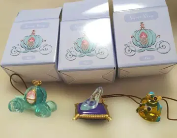 신데렐라 75주년 기념 시크릿 스트랩 3종