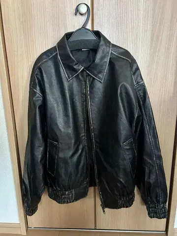 URBAN RESEARCH 블랙 빈티지 가죽 라이크 자켓