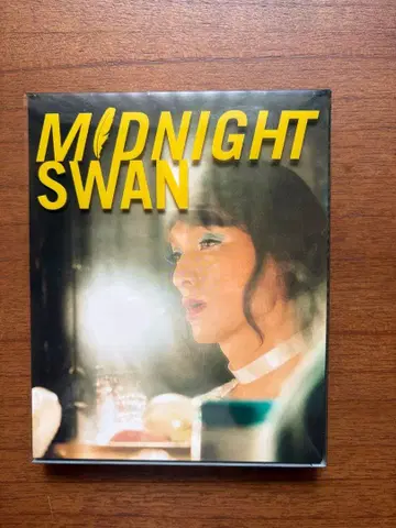 미드나잇 스완 블루레이 2매 세트 특전 카드 포함
