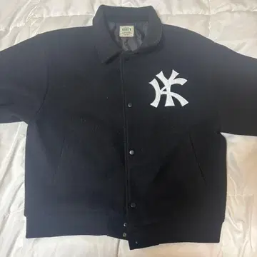 뉴욕 양키스 바시티 자켓 블랙