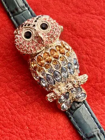 LIEBE 큐빅 올빼미 쿼츠 손목시계 새상품 배터리 교체 완료