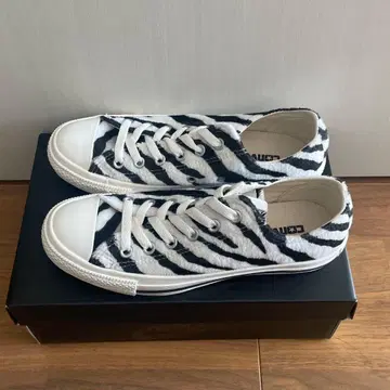 [ 새상품 ] Converse 컨버스 제브라 패턴 스니커즈