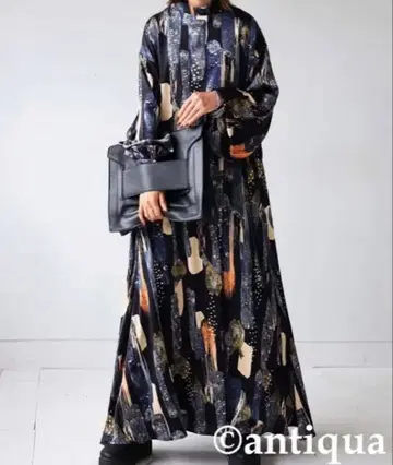 추상 무늬 네이비 롱 드레스