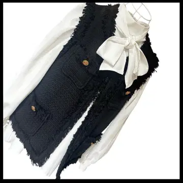 포므리슈 골드 버튼 노카라 프린지 트위드 베스트