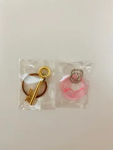 IMP. MAGenter 앨범 혜택 키참 P참