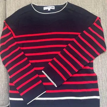 유니클로 이네스 보더 스웨터