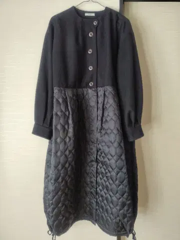 POU DOU DOU 플라넬 x 퀼팅 볼륨 코트