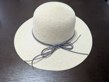 THE RITZ-CARLTON MALDIVES 밀짚모자