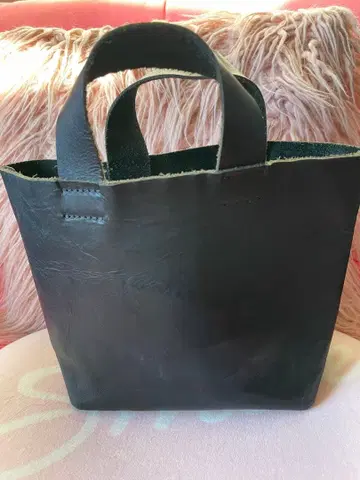블랙 가죽 토트백