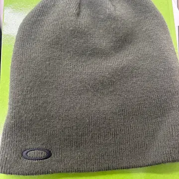 OAKLEY 올리브 그린 니트 모자 레귤러 핏