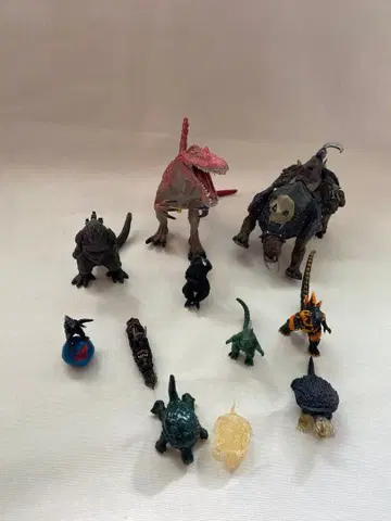 공룡과 괴수 피규어 세트 11개