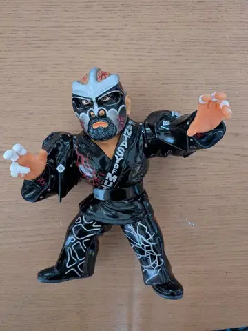 무도 피규어 블랙 레드