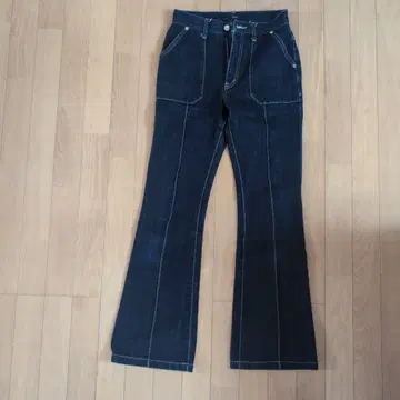 EMODA 다크 데님 부츠컷 데님 사이즈 1 할인 가능