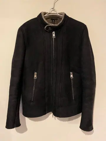 DACUTE 다쿠테 리얼 무스탕 싱글 라이더 자켓