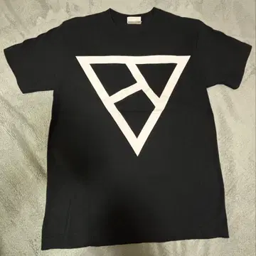 EXIT TUNES DANCE PARTY 티셔츠 S 사이즈