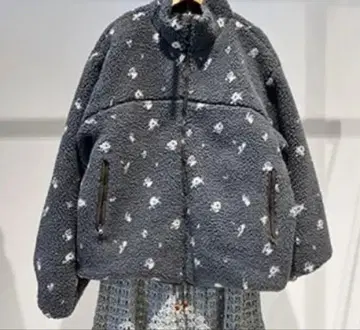 COYSEIO PETAL 리버서블 플리스 자켓