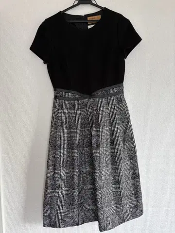 이소재 도킹 원피스/FIGNO 38 반팔 Italian public