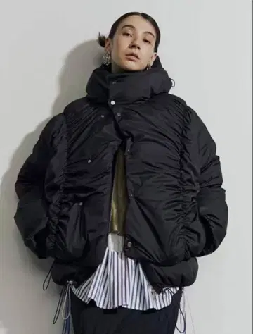 UN3D 레이어드 다운 코트 블랙 36 사이즈