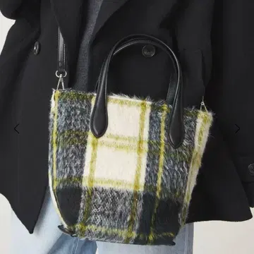 미사용 새상품 2WAY 크로스 체크 토트백 라임