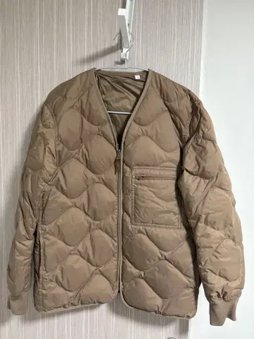 유니클로 리사이클 다운 자켓 S 사이즈