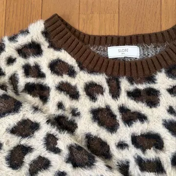 SLOBE IENA 레오파드 무늬 크롭 니트 긴팔