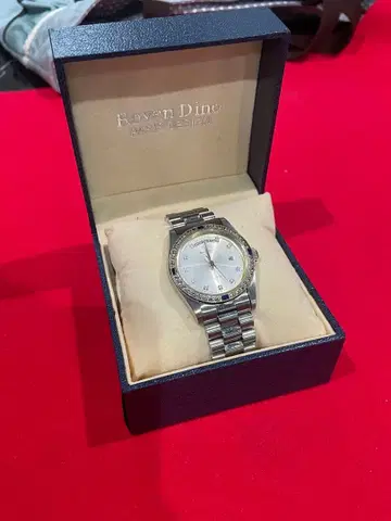 ROVEN DINO 손목시계 정크