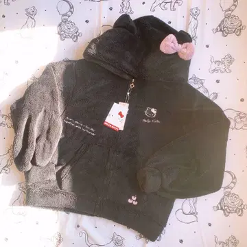 헬로키티 복슬복슬 플리스 후드티 귀달이 리본 블랙