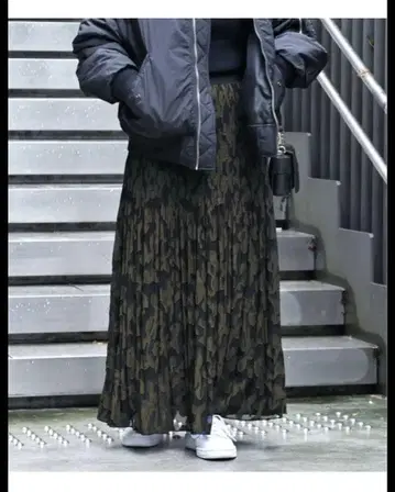 [ B.C 재고 ] 자카드 마조리카 스커트