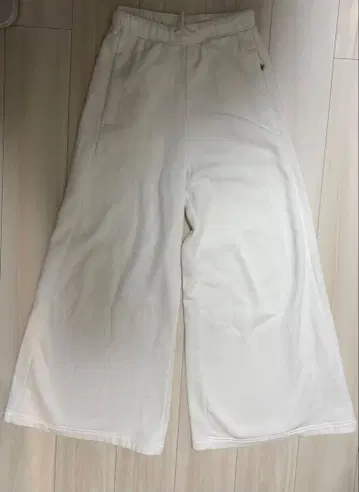 adidas 와이드 팬츠 화이트