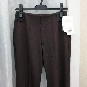 미라 오웬 브라운 스트레이트핏 센터 심 슬랙스