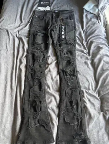 VALABASAS 데미지 가공 스키니 팬츠 블랙 29