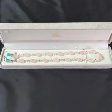 [ 익명 배송 ] 확인 필요 새상품 택 포함 [  ] 로즈쿼츠 목걸이