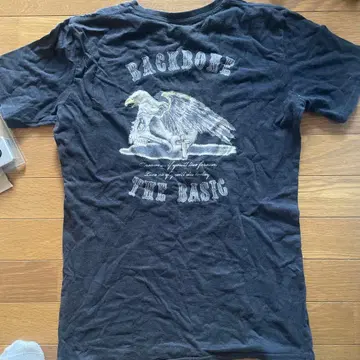 BACKBONE T셔츠 M 사이즈