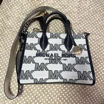 MICHEAL KORS 마이클코어스 미레라 숄더백