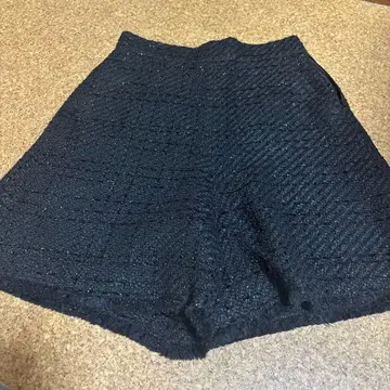 LOULOU WILLOUGHBY 블랙 숏팬츠 새상품급