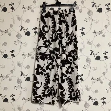 뷰티앤유스 보타니컬 프린트 와이드 팬츠