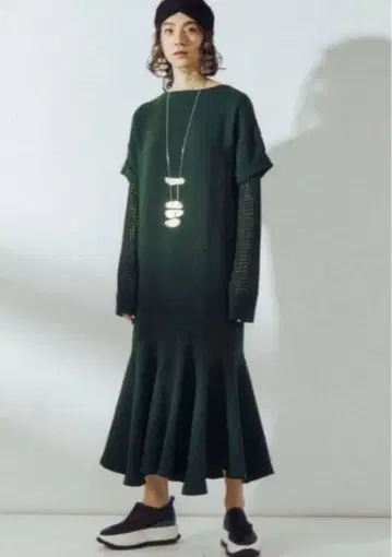 UN3D. 메쉬 슬리브 원피스