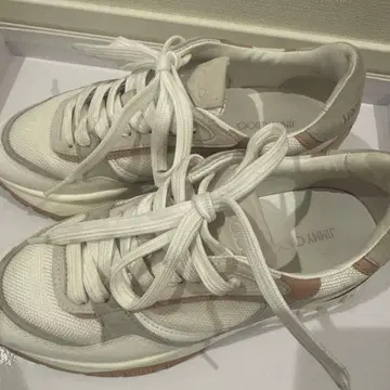 지미추 스니커즈