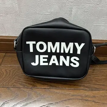 TOMMY JEANS 숄더백 블랙
