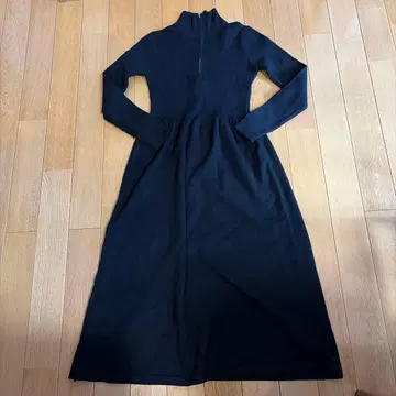 여성 니트 원피스 (두꺼운 소재)