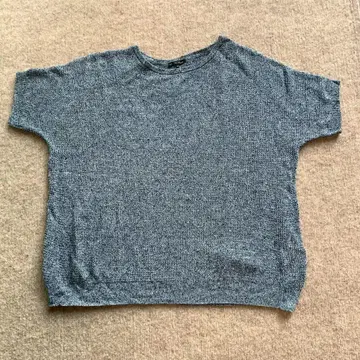 23구 반팔 썸머 니트 얇은 소재 린넨 44 새상품